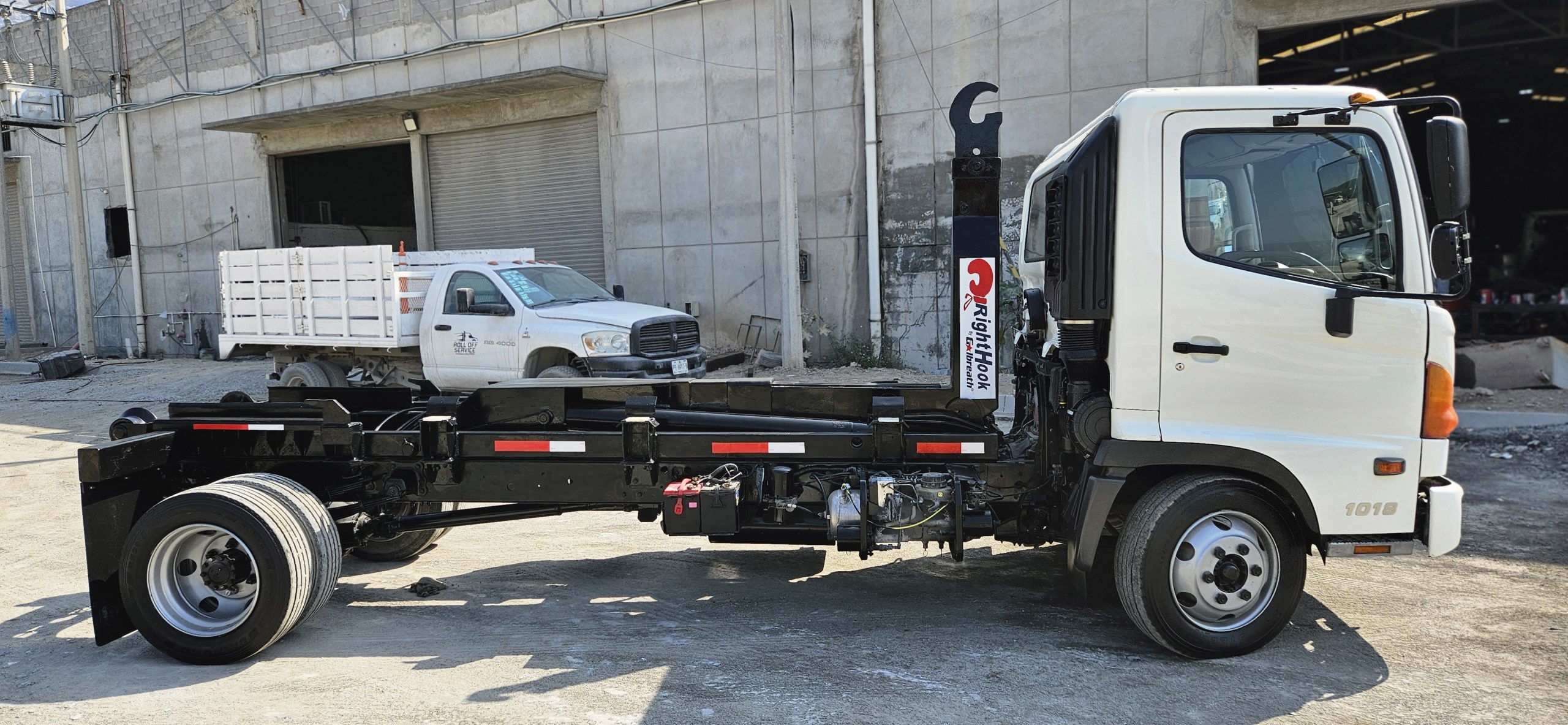 HINO 1018 2017