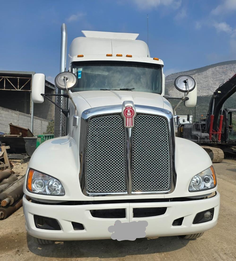 KENWORTH T660 2015