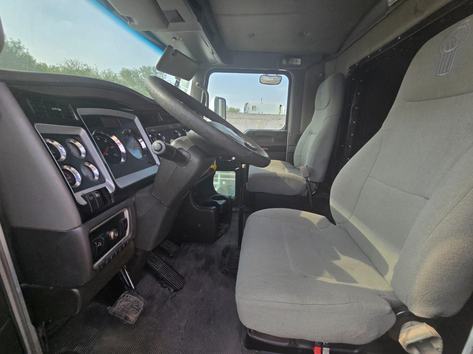 KENWORTH T660 2015
