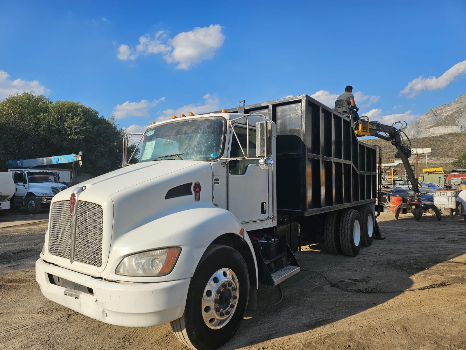 KENWORTH T370 2013
