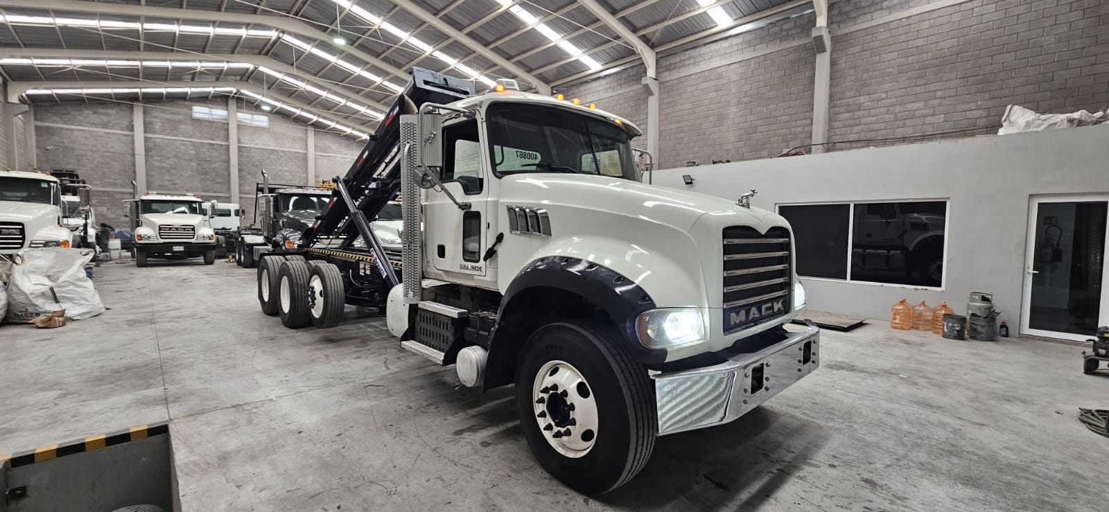MACK AUTOMATICO 2015